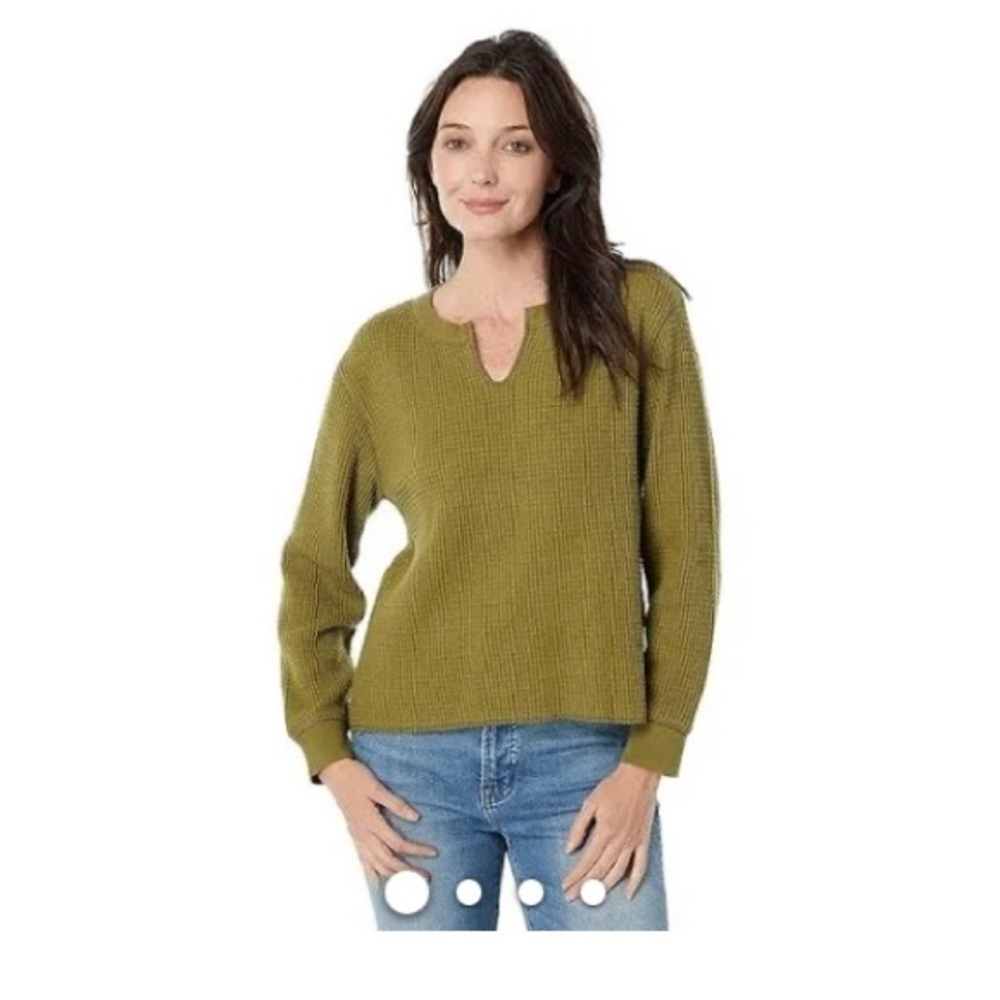 Madewell Waffle split -V Neck crop long sleeve  olive green T-Shirt size XXL